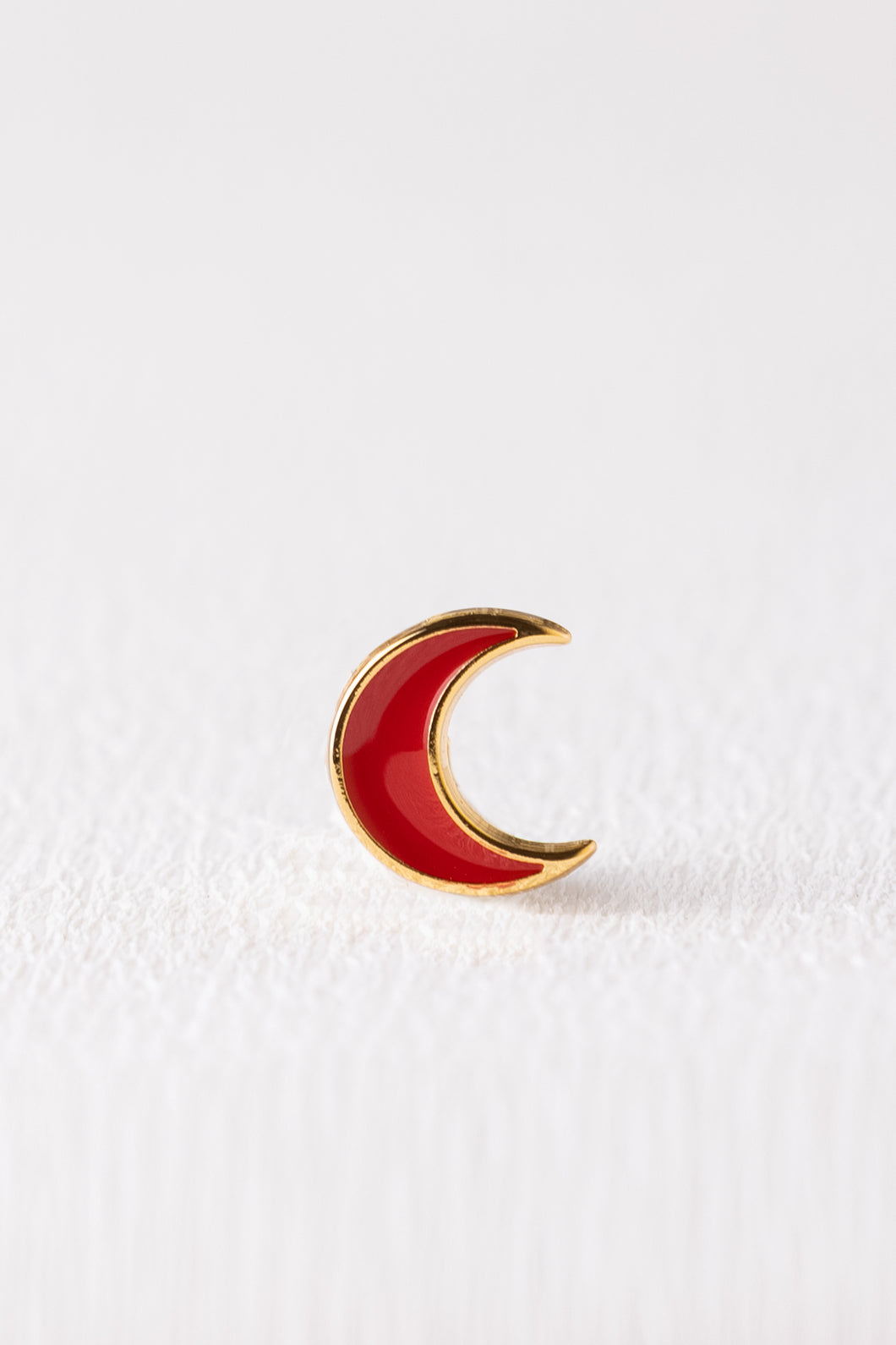 LUNA RED EARRING